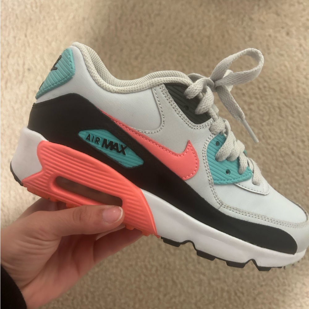Nike Airmax 90 gray pink blue. size 4 youth. cute and comfortable. rarely worn